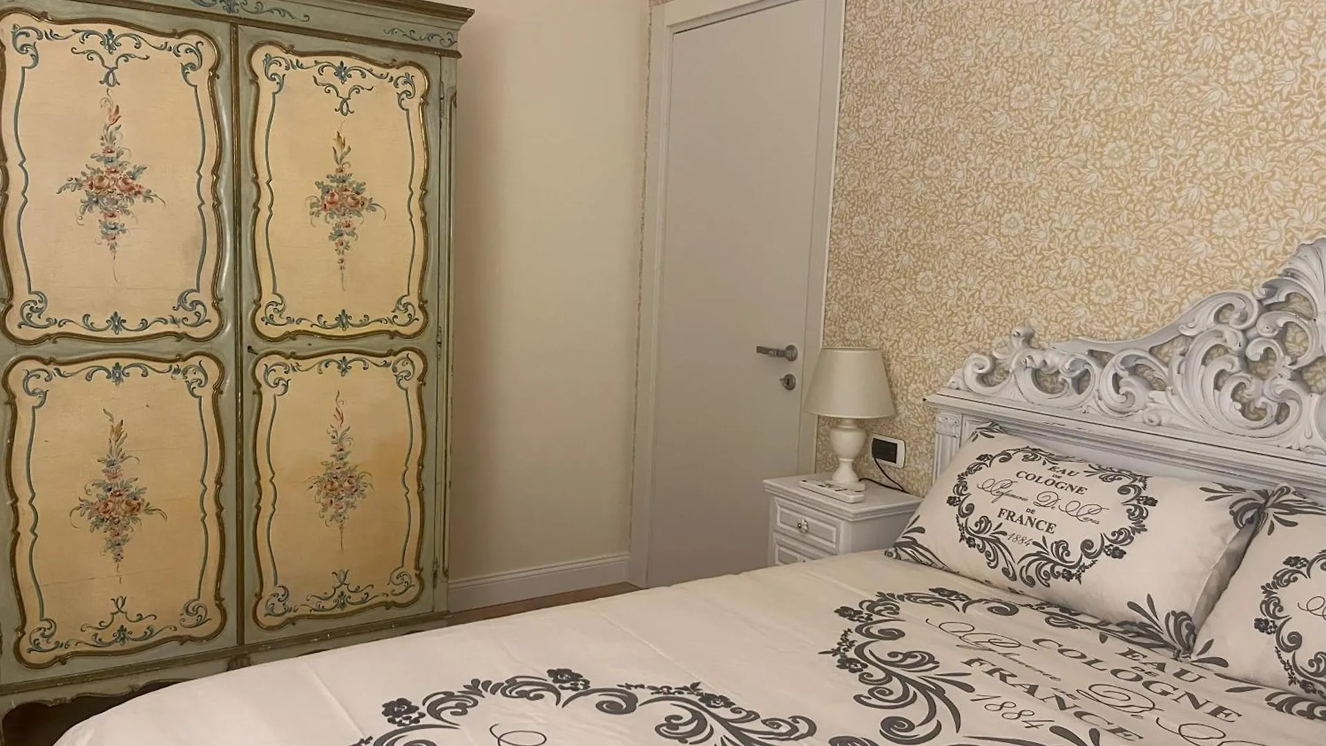 Bed And Breakfast 30 Rome Italy